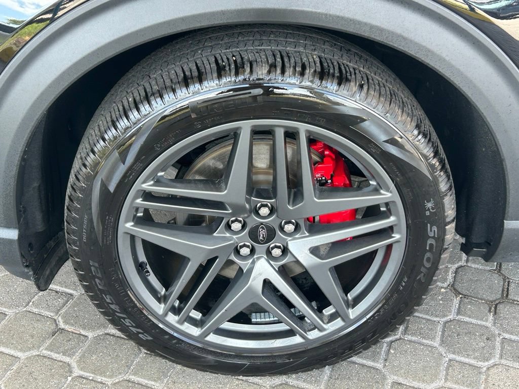 Certified 2026 Ford Explorer ST-Line w/ ST-Line Street Pack RWD image 19