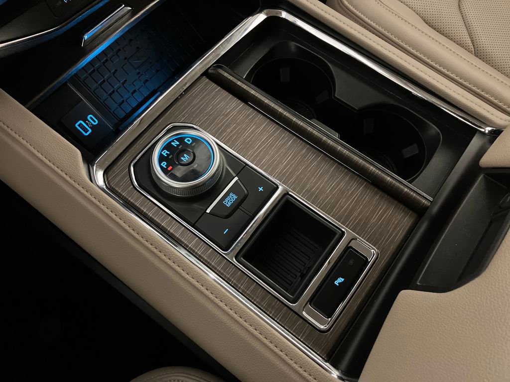 Certified 2024 Ford Expedition Limited image 29
