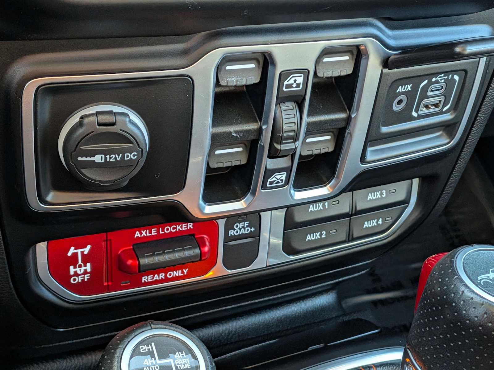 Used 2021 Jeep Gladiator Mojave w/ Uconnect 4C Nav & Sound Group AWD/4WD image 23
