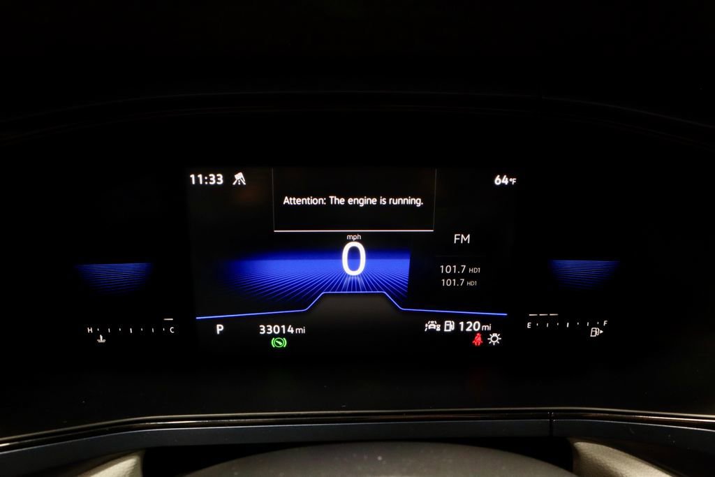 Used 2023 Volkswagen Taos SE w/ Panoramic Sunroof Package AWD/4WD image 29