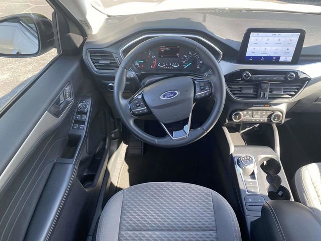 Certified 2022 Ford Escape SE w/ SE Sport Appearance Package AWD/4WD image 16