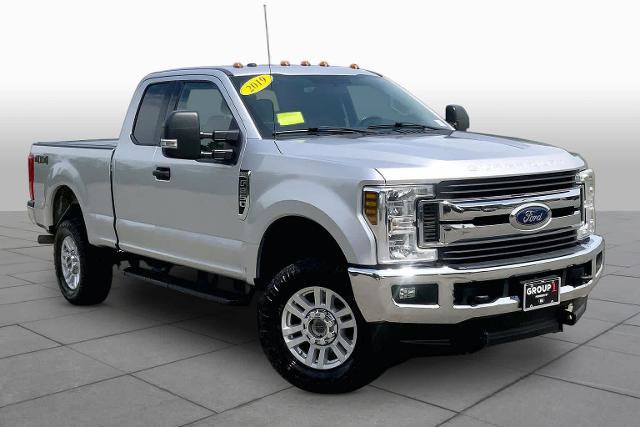 Certified 2019 Ford F250 XLT w/ XLT Value Package AWD/4WD image 3