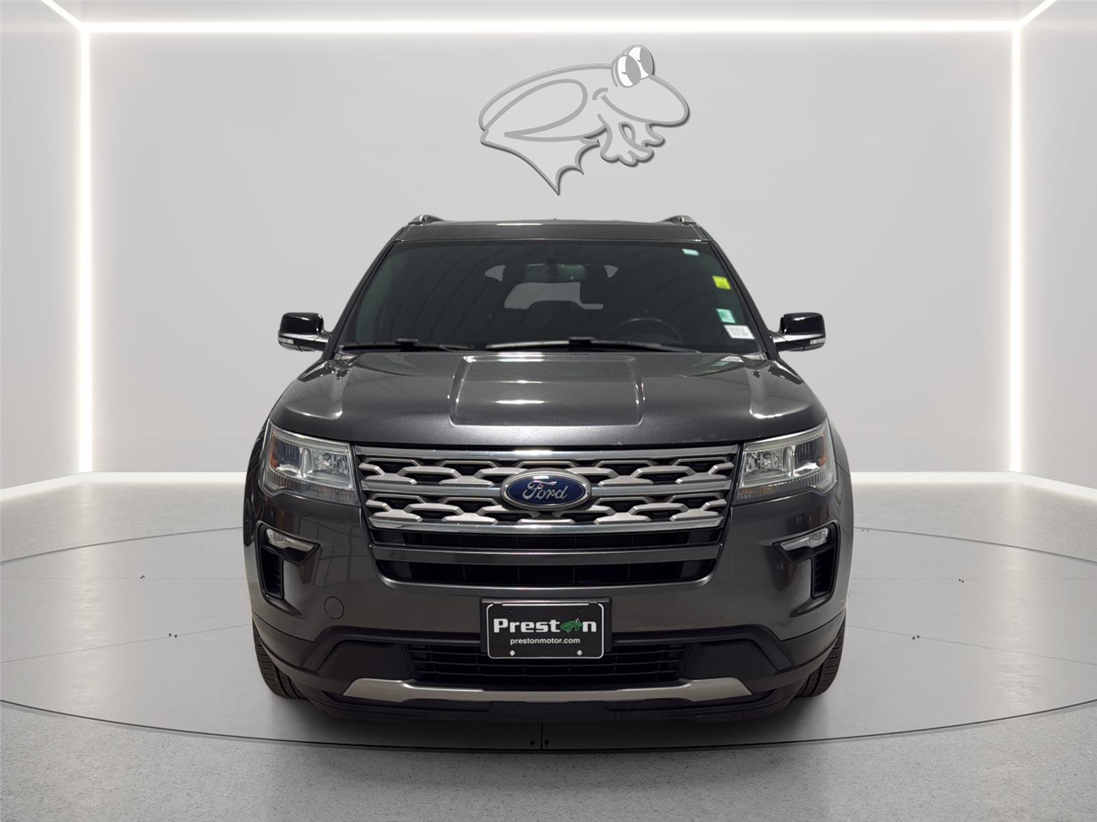 Certified 2018 Ford Explorer XLT w/ Equipment Group 201A AWD/4WD image 9
