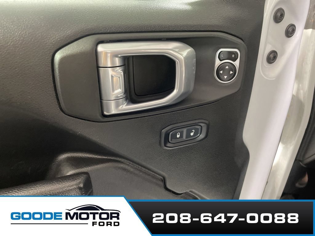Used 2024 Jeep Wrangler Unlimited Rubicon 4xe AWD/4WD image 9