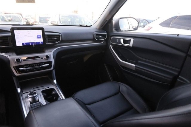 Certified 2023 Ford Explorer XLT w/ Equipment Group 202A image 26