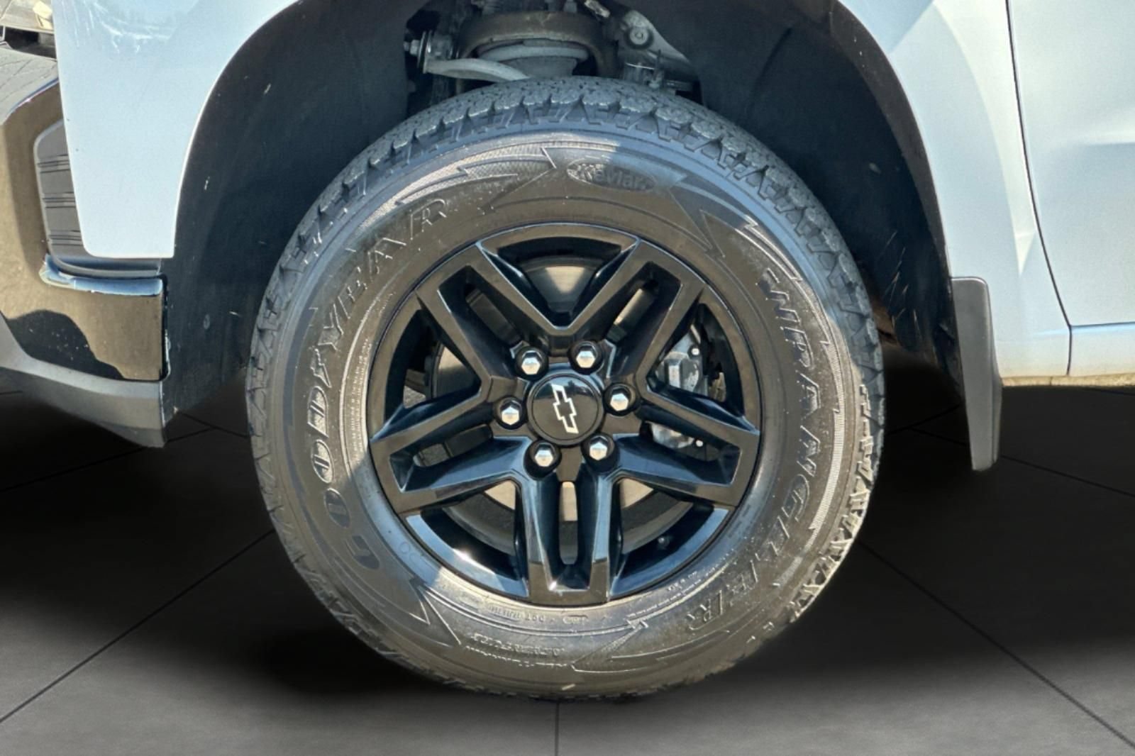 Used 2021 Chevrolet Silverado 1500 LT Trail Boss w/ Convenience Package II AWD/4WD image 29