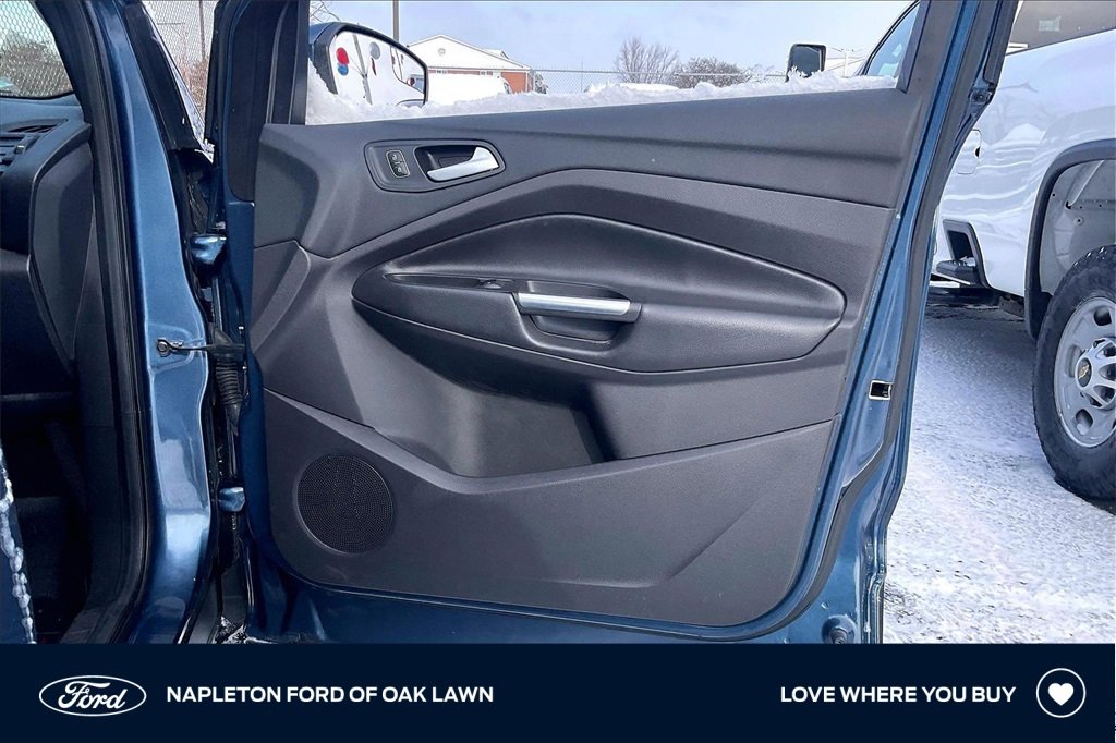 Certified 2018 Ford Escape SE image 21