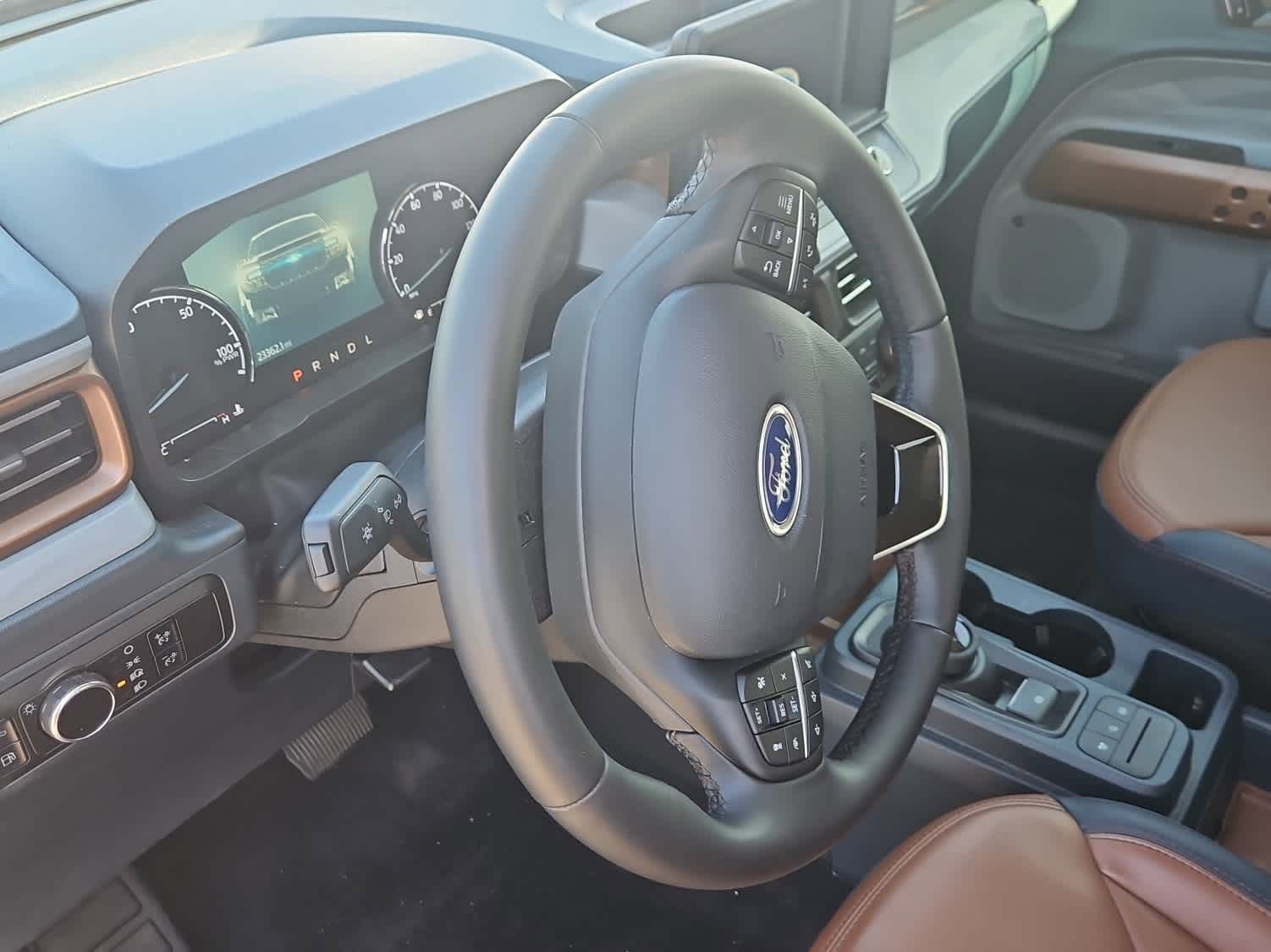 Certified 2024 Ford Maverick Lariat image 2