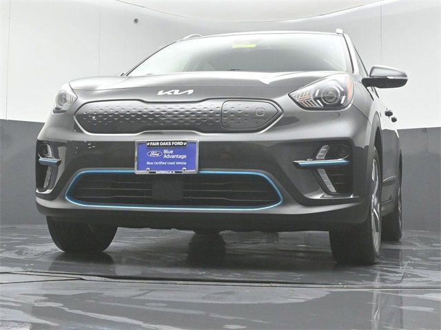 Used 2022 Kia Niro EX image 3