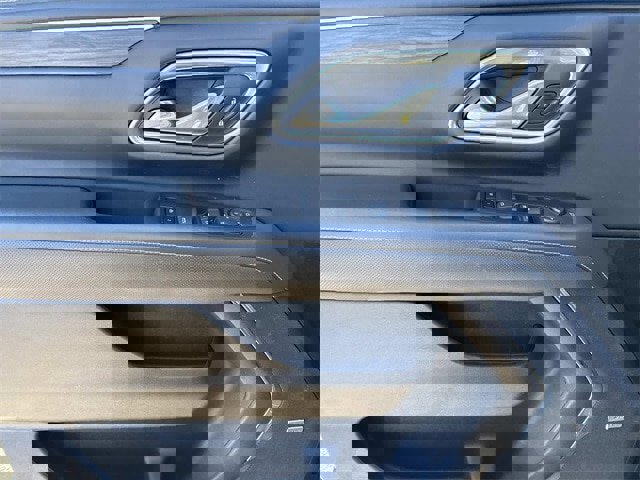 Used 2021 GMC Yukon XL SLT image 26