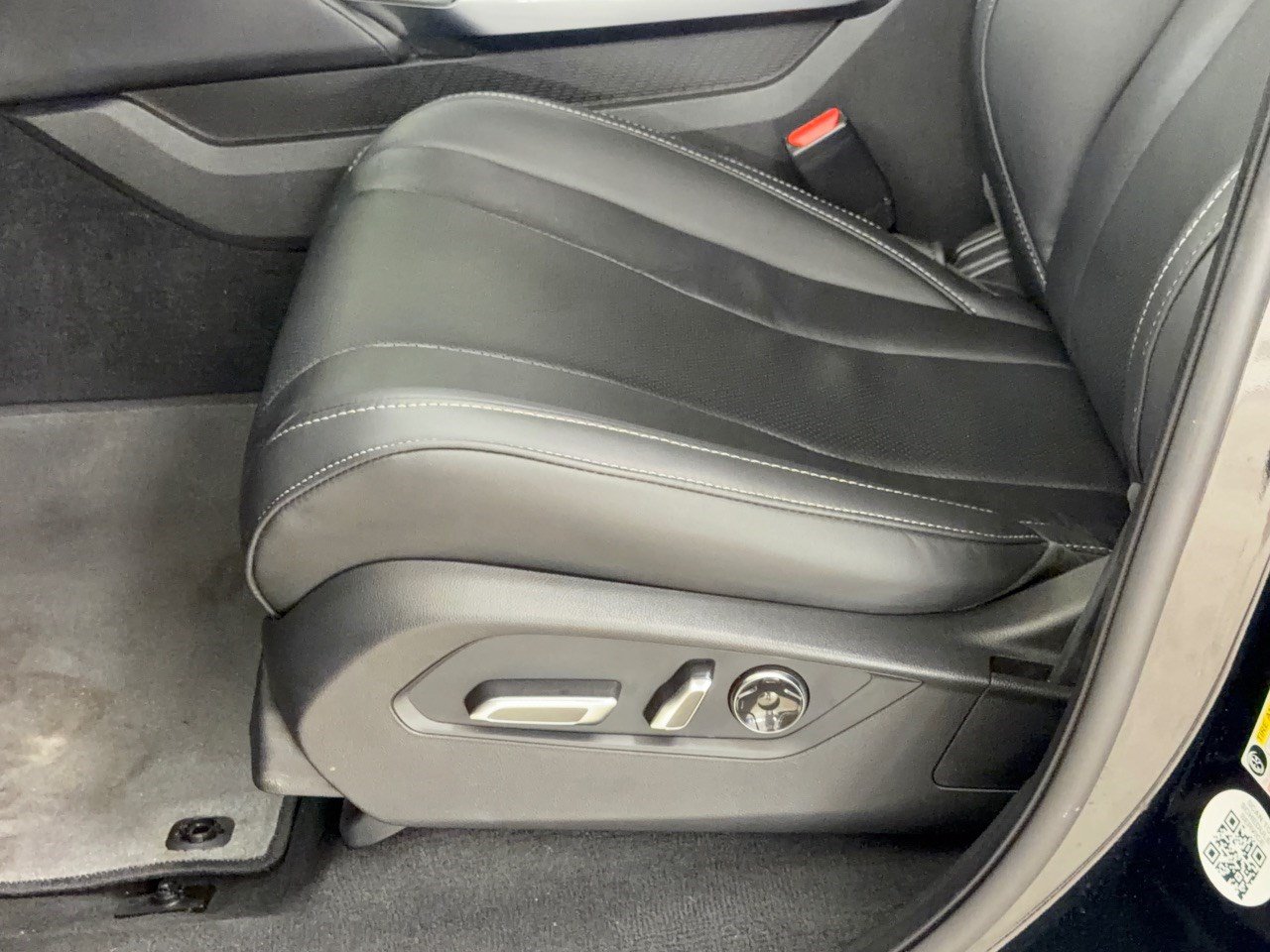 Used 2024 Acura MDX w/ Technology Package FWD image 16