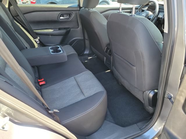 Used 2024 Nissan Rogue SV FWD image 17