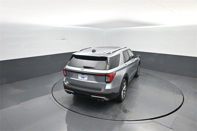 Certified 2025 Ford Explorer Platinum w/ Ultimate Package image 25