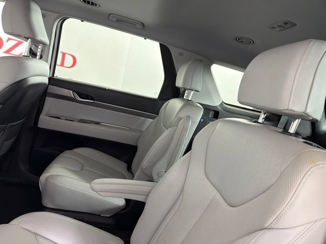 Used 2020 Hyundai Palisade SEL w/ Premium Package FWD image 13