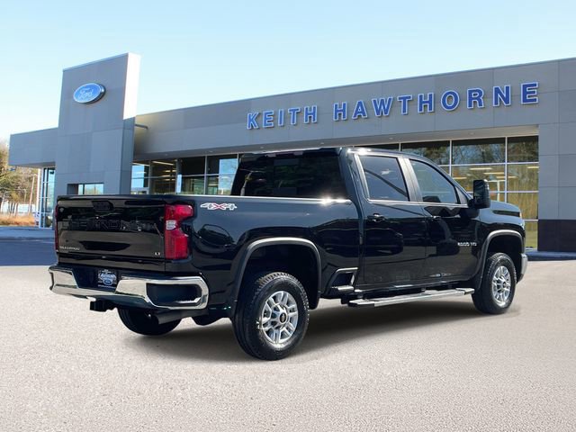Used 2024 Chevrolet Silverado 2500 LT w/ Convenience Package image 4
