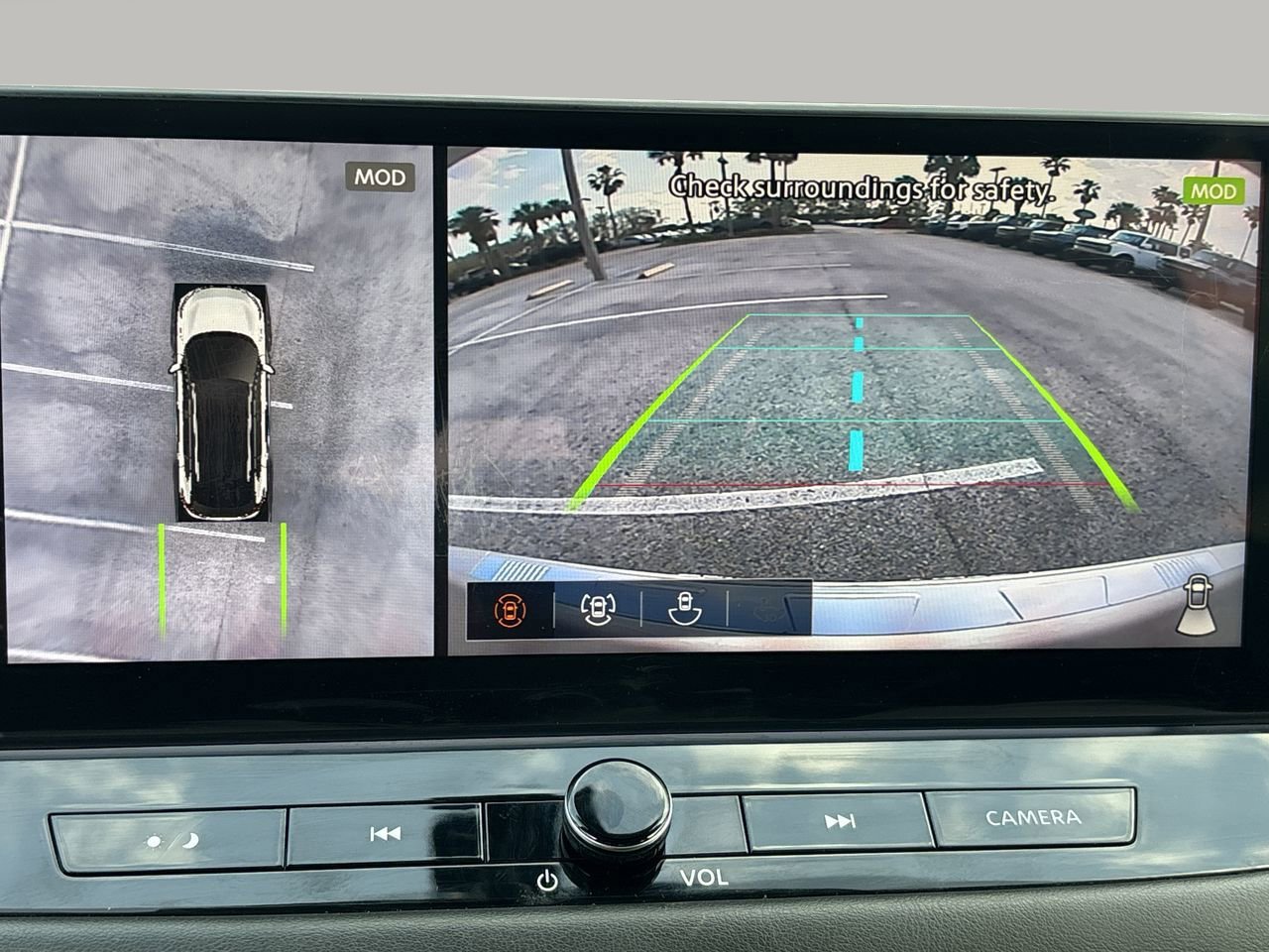 Used 2025 Nissan Rogue Platinum w/ Platinum Premium Package image 22