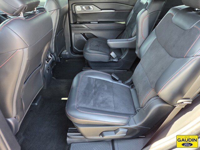 Certified 2025 Ford Explorer ST AWD/4WD image 12