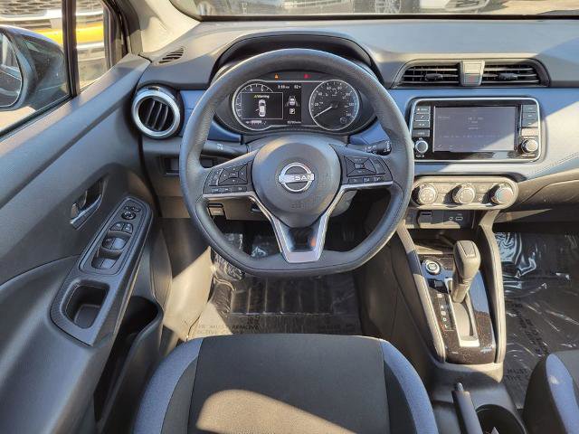 Used 2025 Nissan Versa SV image 16