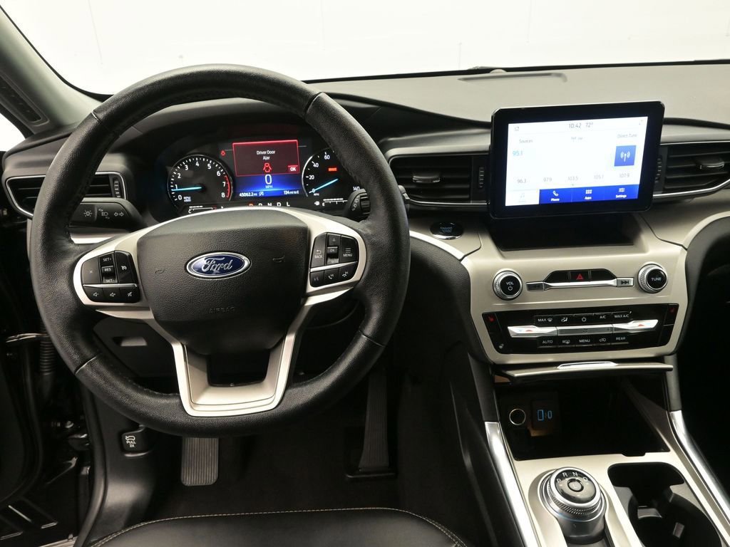 Certified 2024 Ford Explorer XLT w/ Equipment Group 202A image 16