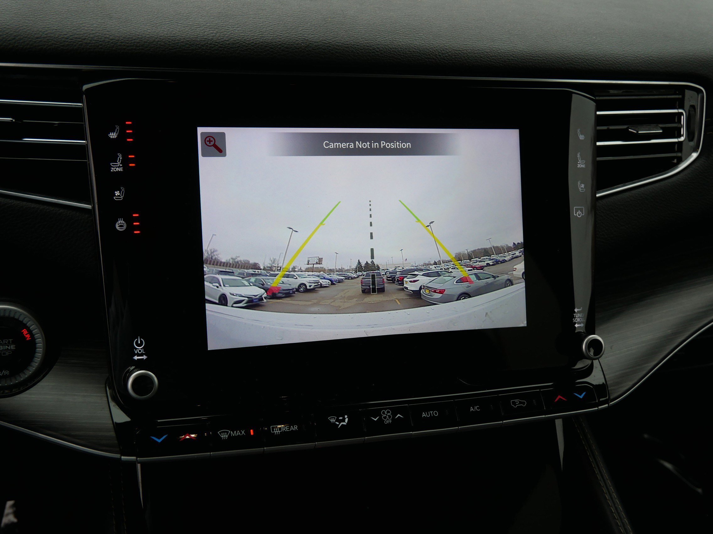 Used 2024 Jeep Wagoneer L Series II image 31