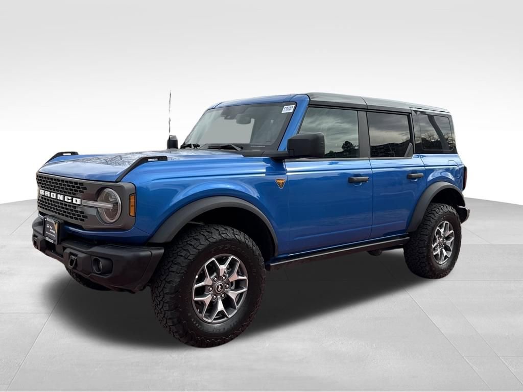 Certified 2025 Ford Bronco Badlands AWD/4WD image 3