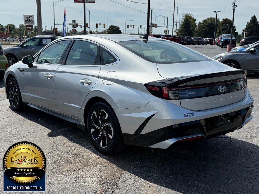 Used 2025 Hyundai Sonata SEL FWD image 7