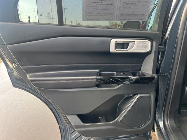 Certified 2022 Ford Explorer Platinum w/ Equipment Group 601A image 19