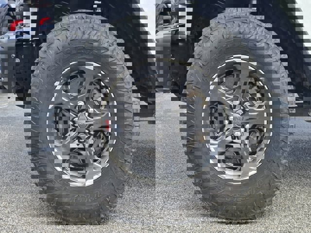 Used 2020 Jeep Gladiator Rubicon image 9