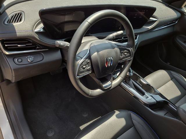 Used 2024 Buick Envista Sport Touring w/ Convenience II Package FWD image 23
