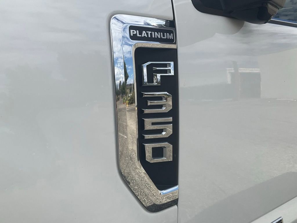 Certified 2022 Ford F350 Platinum w/ FX4 Off-Road Package image 22