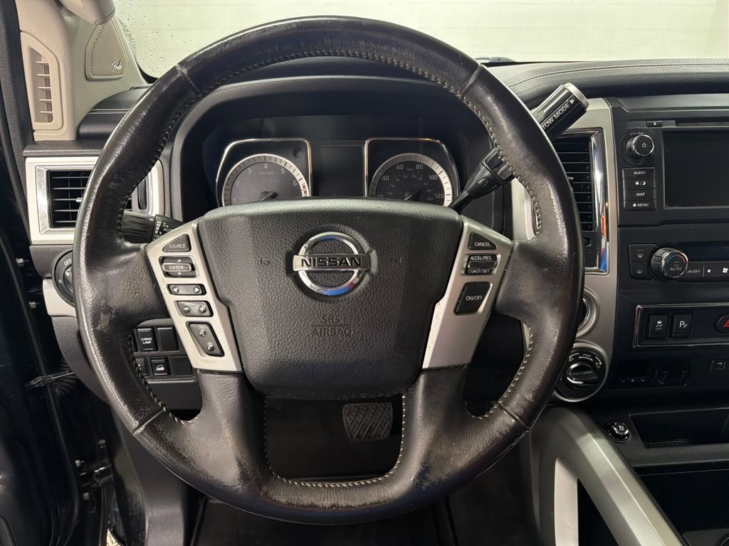 Used 2019 Nissan Titan PRO-4X w/ Pro-4x Convenience Package image 18