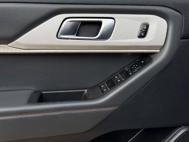 Certified 2025 Ford Explorer Active w/ Active Comfort Package RWD image 20