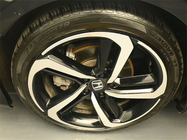 Used 2018 Honda Accord Sport image 15