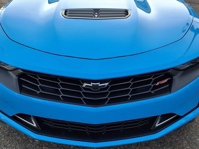 Used 2023 Chevrolet Camaro LT w/ RS Package image 25