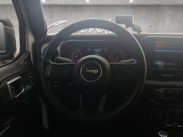 Used 2025 Jeep Gladiator Sport AWD/4WD image 22