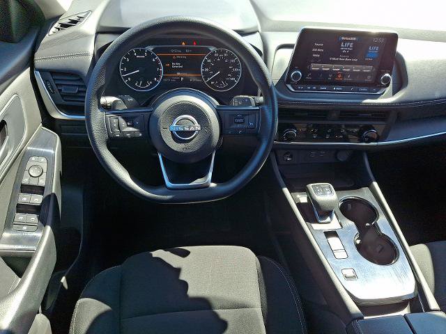 Used 2024 Nissan Rogue S FWD image 11