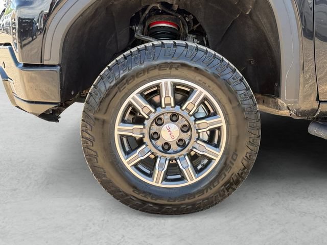 Used 2024 GMC Sierra 1500 AT4 w/ Technology Package AWD/4WD image 24