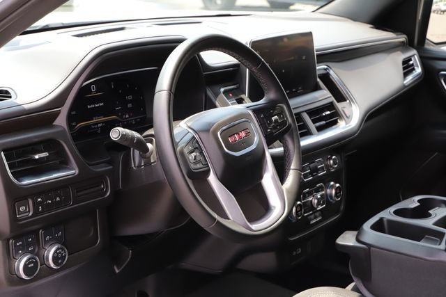 Used 2024 GMC Yukon XL SLE AWD/4WD image 11