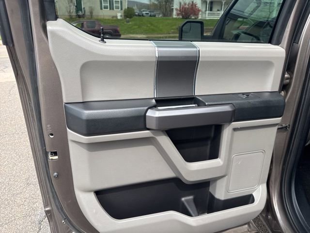 Certified 2019 Ford F150 XLT w/ Equipment Group 302A Luxury AWD/4WD image 40