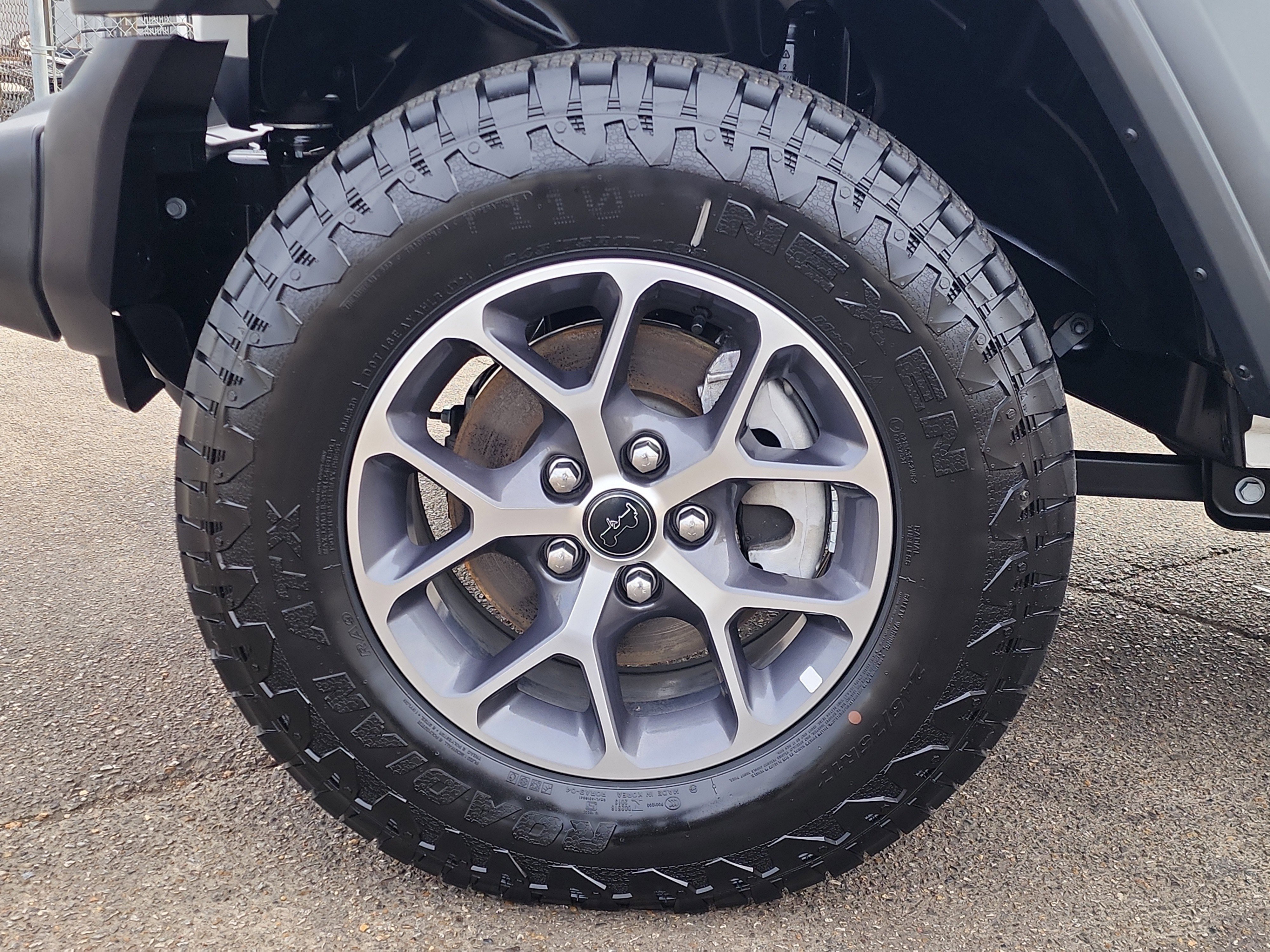 Used 2025 Jeep Wrangler Sport S image 9