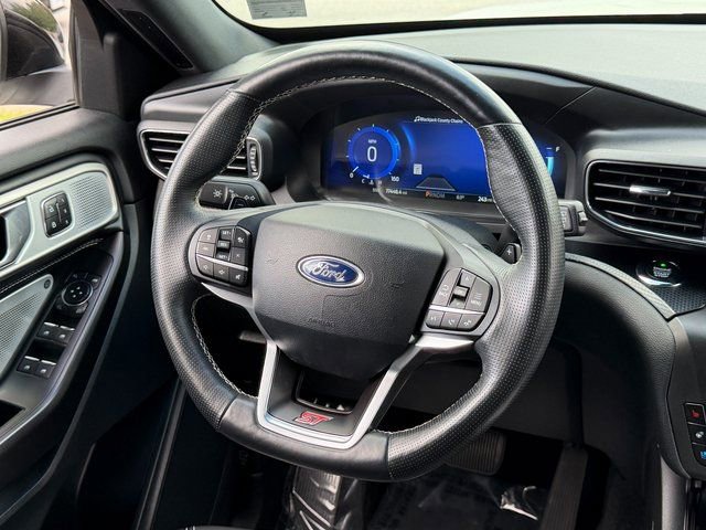 Certified 2020 Ford Explorer ST w/ ST Street Pack AWD/4WD image 19