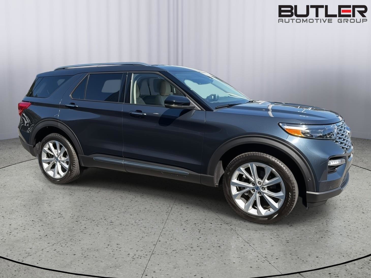 Certified 2023 Ford Explorer Platinum w/ Technology Package AWD/4WD image 7