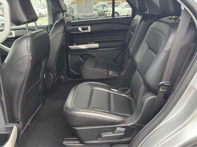 Certified 2021 Ford Explorer XLT w/ Equipment Group 202A image 14