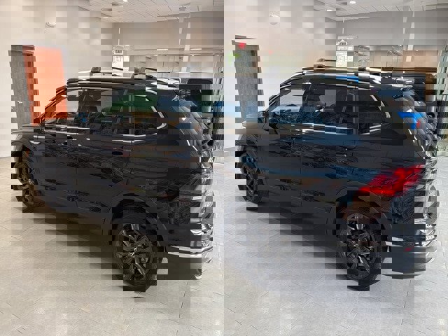 Used 2024 Volkswagen Tiguan SE image 4