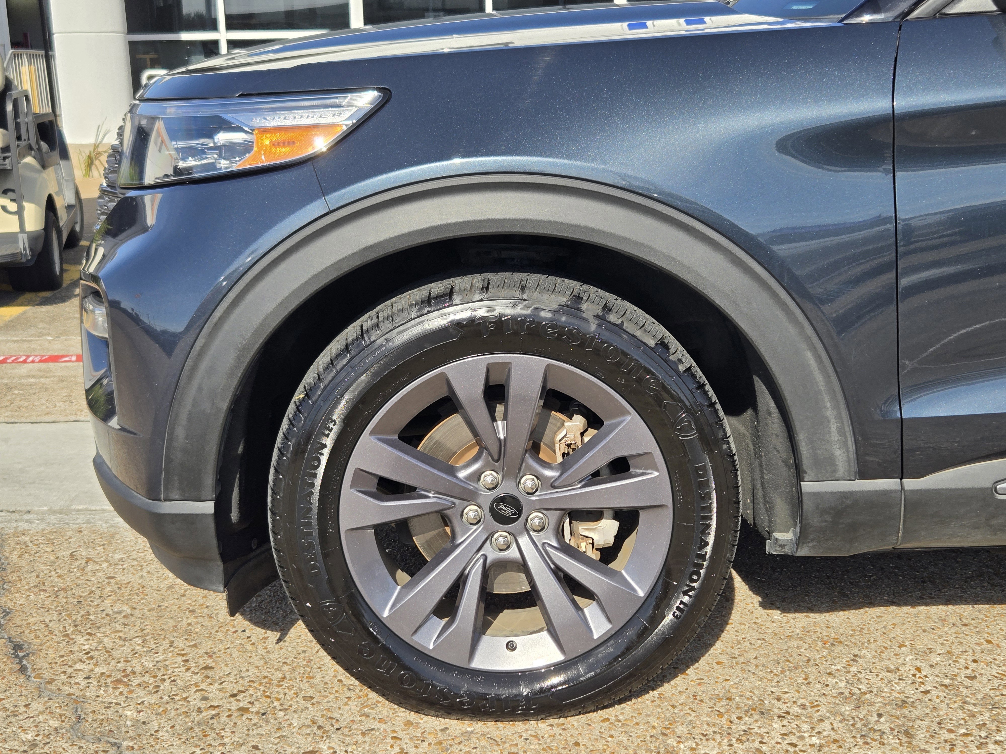 Certified 2022 Ford Explorer XLT w/ Equipment Group 202A image 5