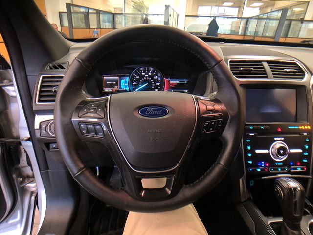 Certified 2019 Ford Explorer Limited w/ Class III Trailer Tow Package AWD/4WD image 13