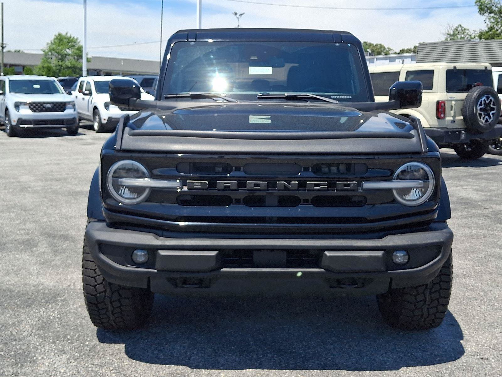Certified 2022 Ford Bronco Outer Banks AWD/4WD image 2