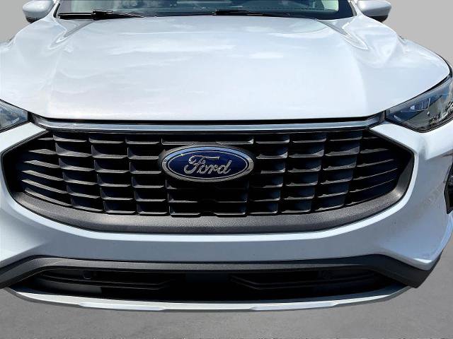 Certified 2025 Ford Escape Platinum AWD/4WD image 34