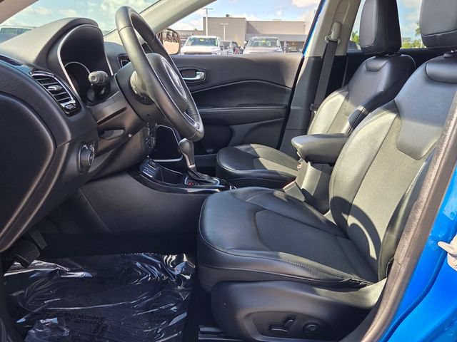 Used 2019 Jeep Compass Latitude FWD image 12