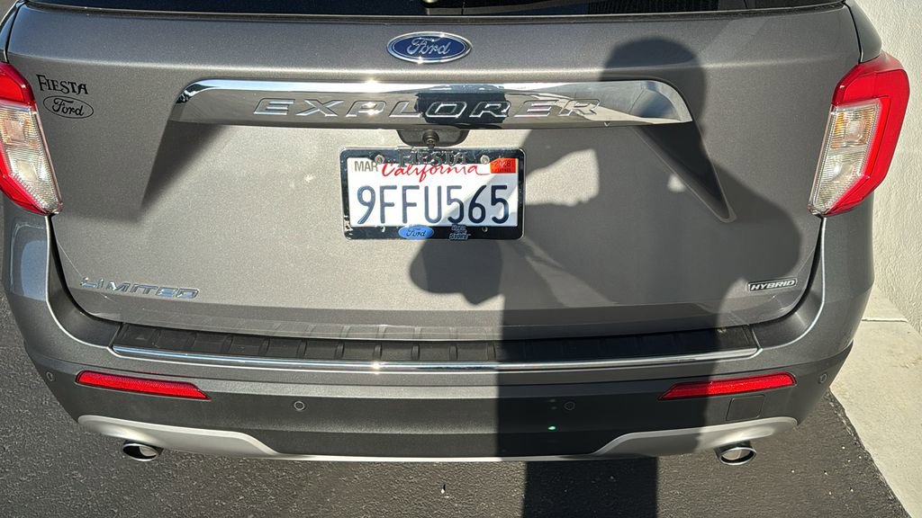 Certified 2022 Ford Explorer Limited w/ Hybrid Equipment Group 310A image 7